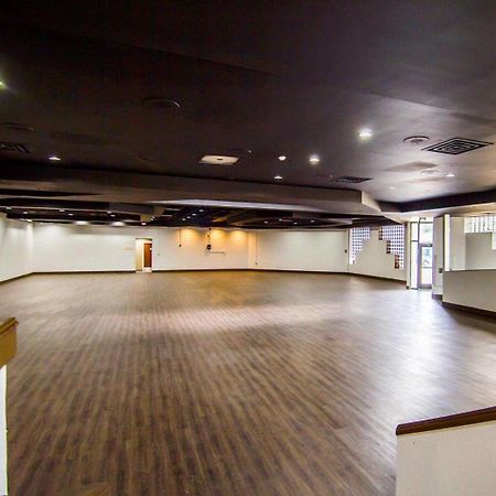 Comfort Inn & Suites Plano East Екстер'єр фото