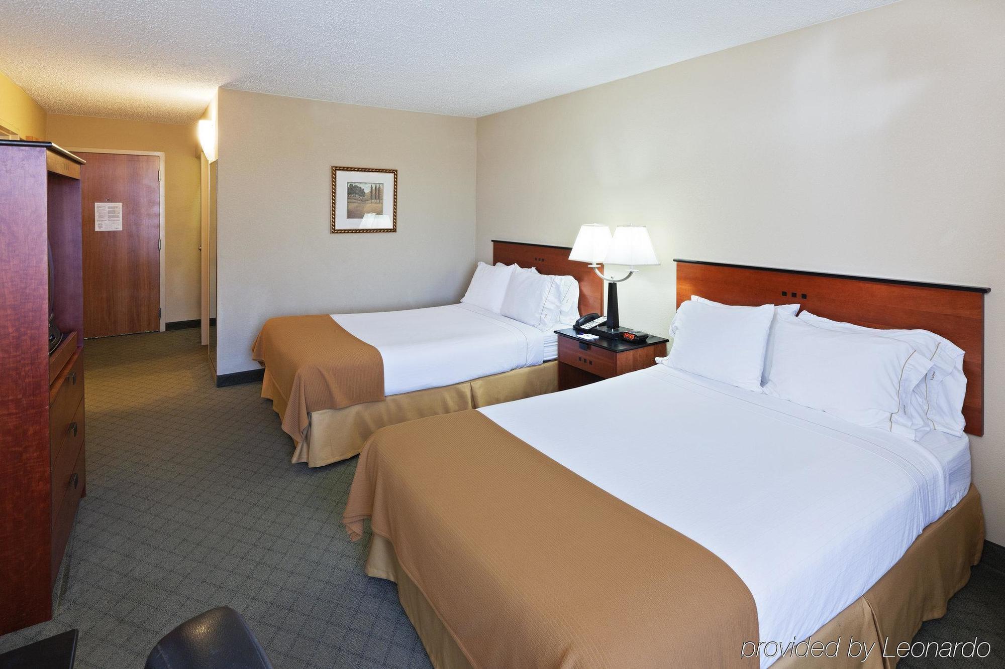 Comfort Inn & Suites Plano East Екстер'єр фото
